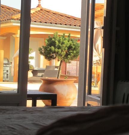 Le Mas Du Fort Neyron Room photo