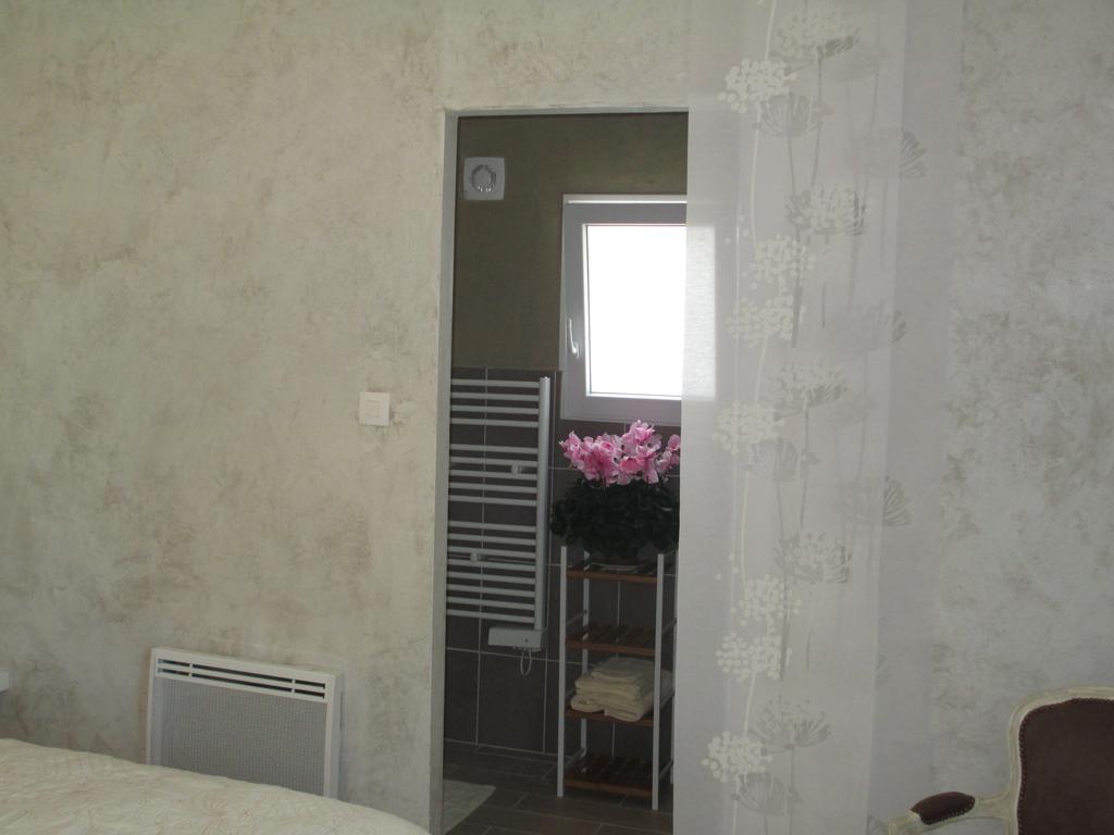 Le Mas Du Fort Neyron Room photo