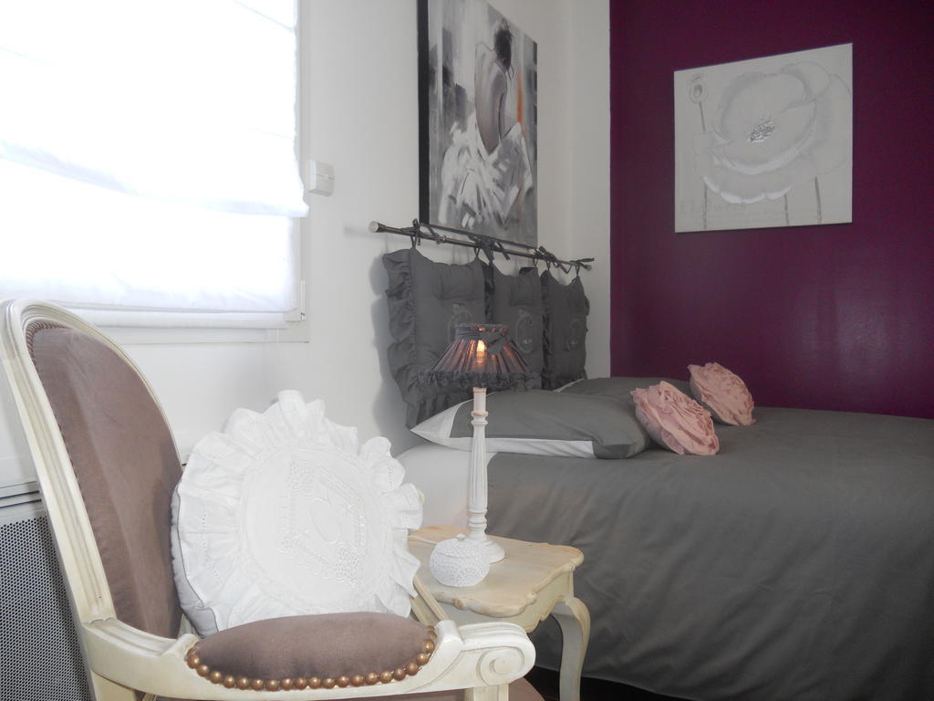 Le Mas Du Fort Neyron Room photo